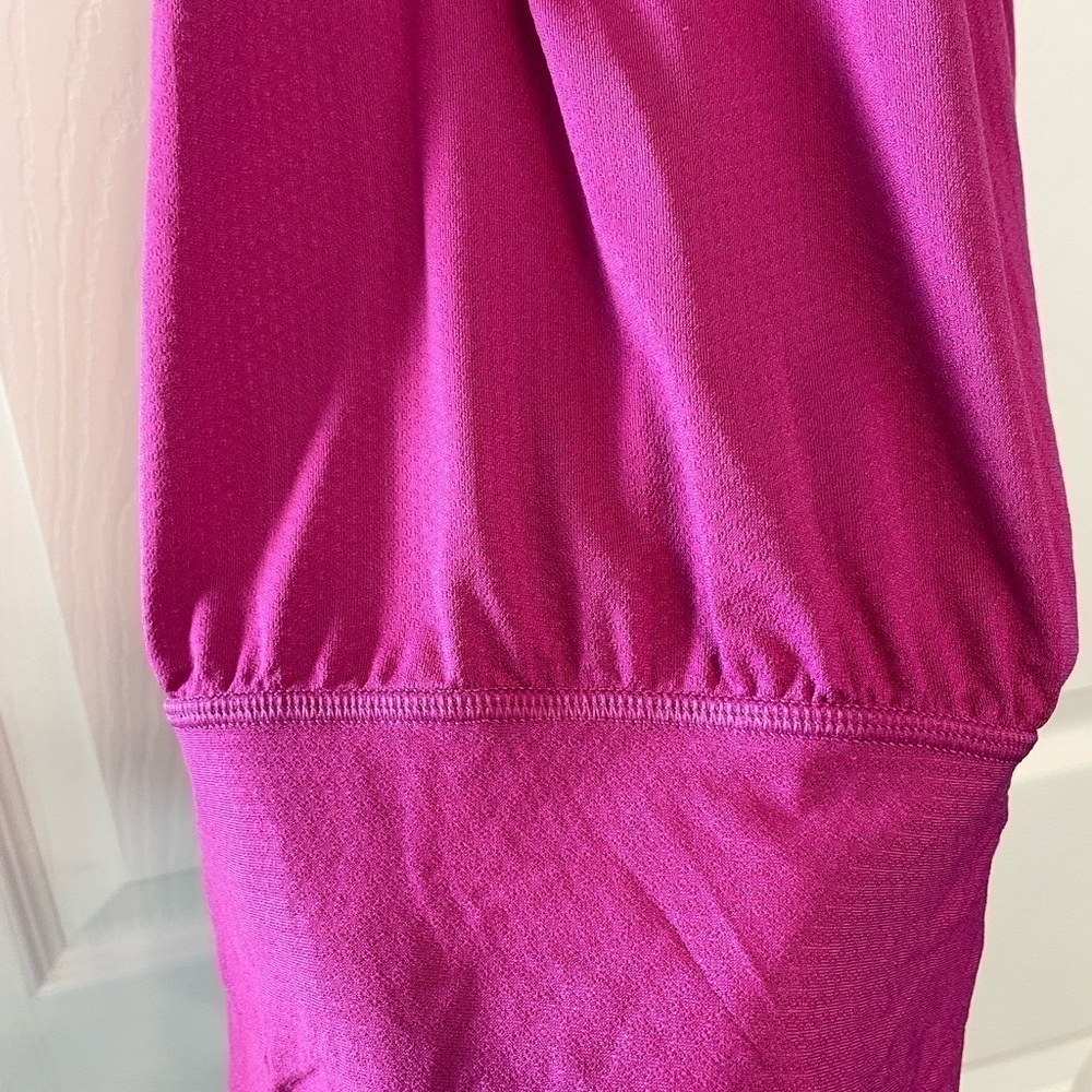 Lululemon tank - Picture 4 of 6